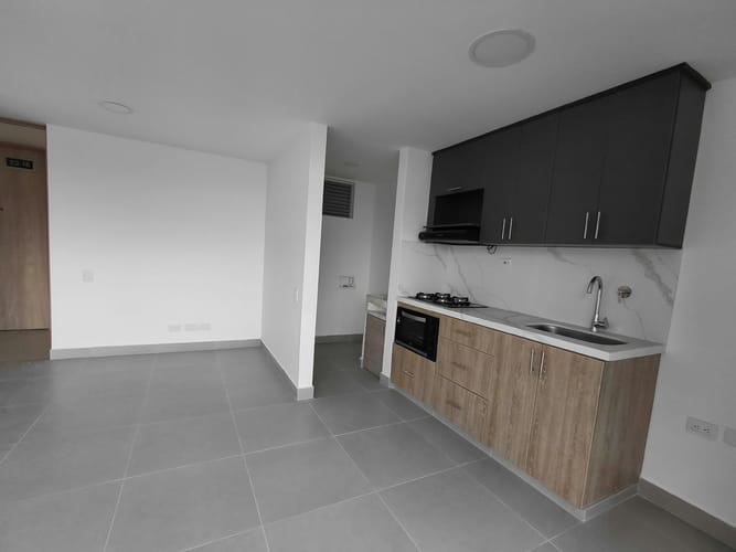 Apartamento de 2 alcobas en arriendo en Loma De San Jose, Sabaneta, 55 m² · foto 3 de 22