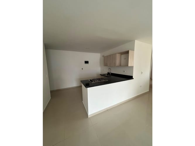 Apartamento de 3 alcobas en arriendo en Cabañitas, Medellín, 82 m² · foto 5 de 16