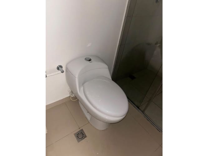 Apartamento de 3 alcobas en arriendo en Cabañitas, Medellín, 82 m² · foto 12 de 16