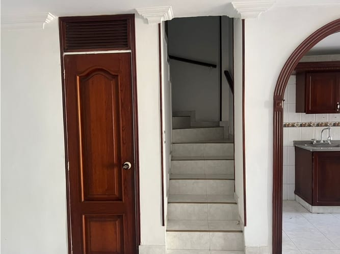 Casa de 4 alcobas en venta en El Limonar, Cali, 130 m² · foto 4 de 24