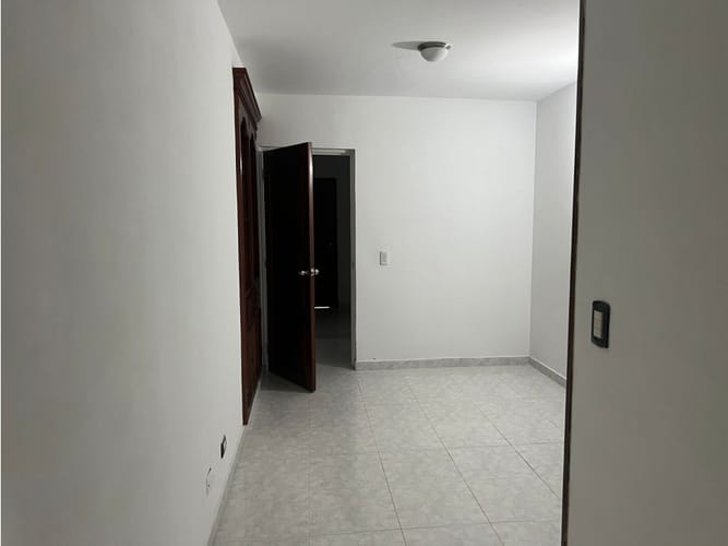 Casa de 4 alcobas en venta en El Limonar, Cali, 130 m² · foto 11 de 24