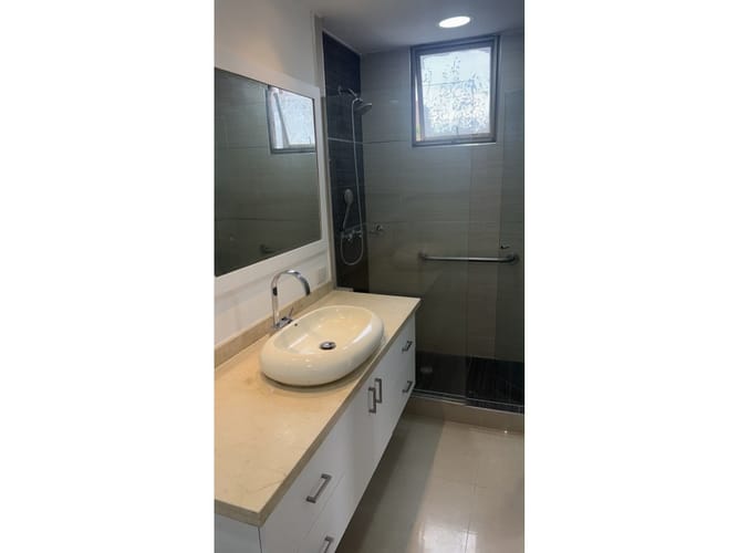 Apartamento de 3 alcobas en venta en Cali, 190 m² · foto 3 de 10