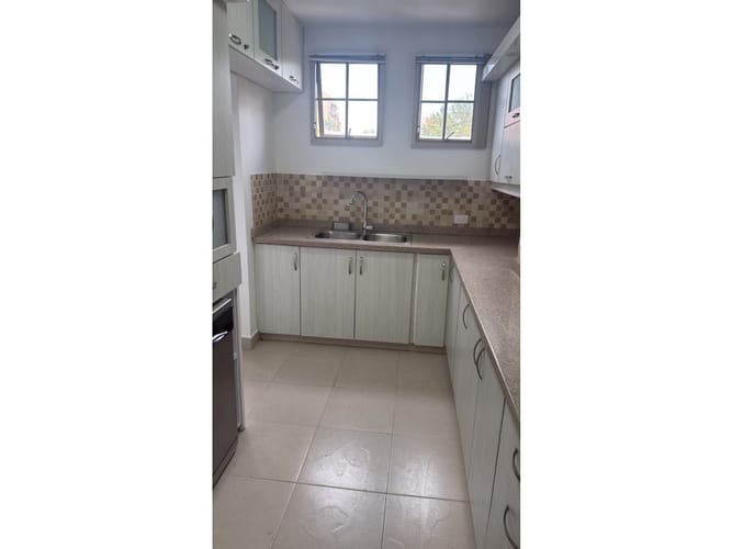 Apartamento de 3 alcobas en venta en Cali, 190 m² · foto 8 de 10