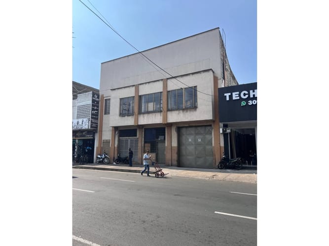 Bodega en venta en San Nicolas, Cali, 2312 m² · foto 17 de 24