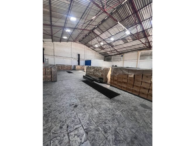 Bodega en venta en San Nicolas, Cali, 2312 m² · foto 18 de 24