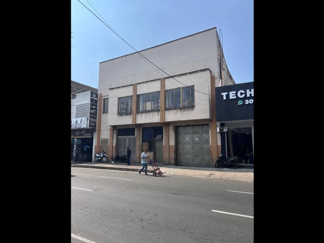 Bodega en venta en San Nicolas, Cali, 2312 m² · foto 22 de 24