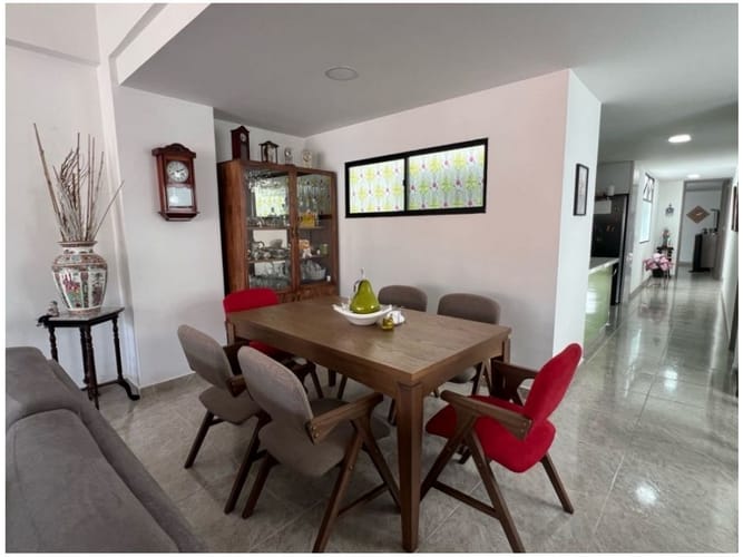 Apartamento de 5 alcobas en venta en Camino Verde, Envigado, 198 m² · foto 2 de 16