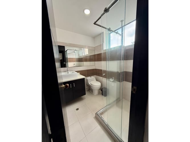 Apartamento en venta en La Hacienda, Cali · foto 9 de 24