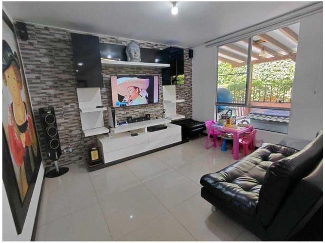 Casa de 4 alcobas en venta en San Vicente, Cali, 190 m² · foto 5 de 24