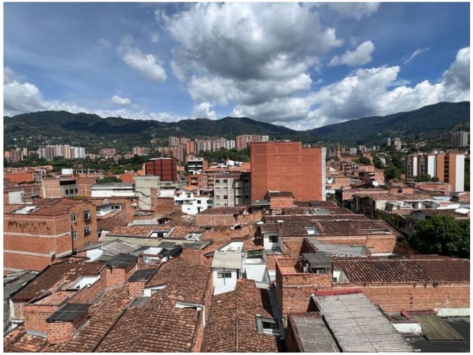 Apartamento de 5 alcobas en venta en Camino Verde, Envigado, 198 m² · foto 5 de 16