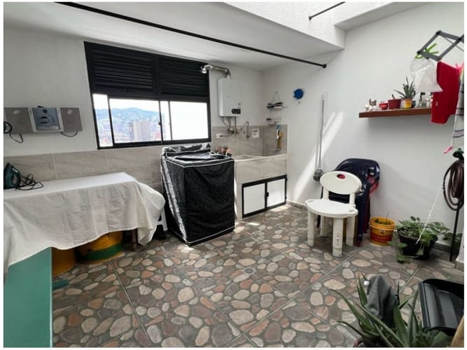 Apartamento de 5 alcobas en venta en Camino Verde, Envigado, 198 m² · foto 8 de 16