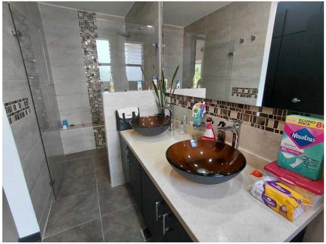 Casa de 4 alcobas en venta en San Vicente, Cali, 190 m² · foto 23 de 24