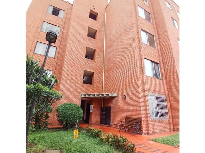 Apartamento de 3 alcobas en venta en Olimpico, Cali, 55 m² · foto 2 de 18