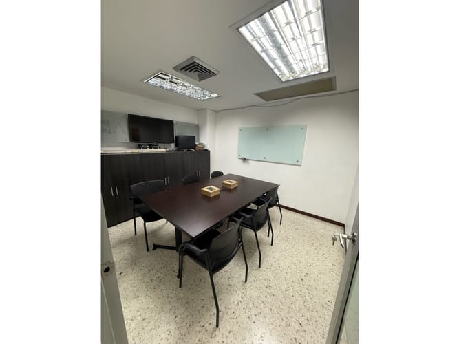 Oficina en arriendo en Granada, Cali, 80 m² · foto 2 de 24