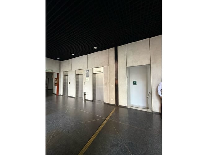 Oficina en arriendo en Granada, Cali, 80 m² · foto 4 de 24
