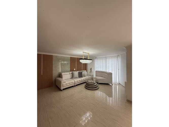 Casa de 4 alcobas en venta en Ciudadela Pasoancho, Cali, 230 m² · foto 2 de 24