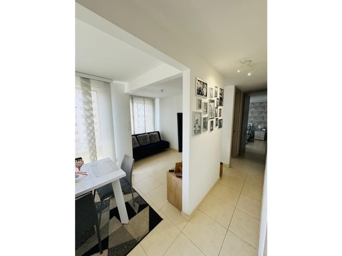 Apartamento de 2 alcobas en venta en Angel Maria Camacho, Jamundí, 63 m² · foto 4 de 5