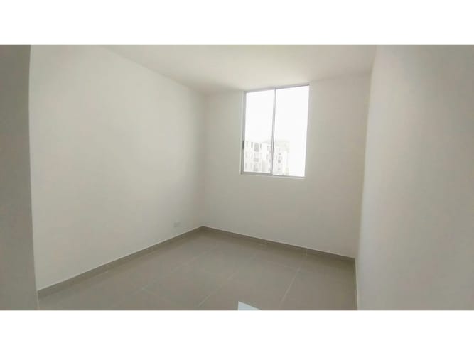 Apartamento de 3 alcobas en venta en Zona Industrial, Yumbo, 50 m² · foto 4 de 13