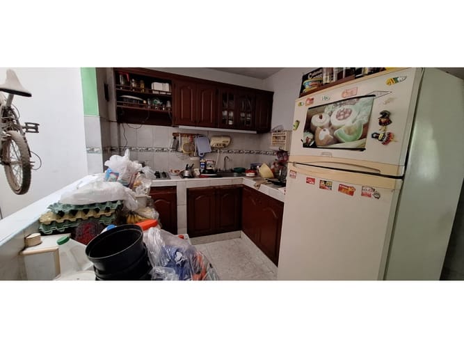 Casa de 9 alcobas en venta en Puente Del Comercio, Cali, 200 m² · foto 5 de 7