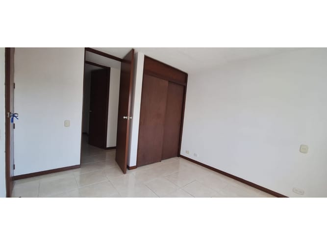 Apartamento de 3 alcobas en venta en Santa Barbara, Cali, 60 m² · foto 18 de 19