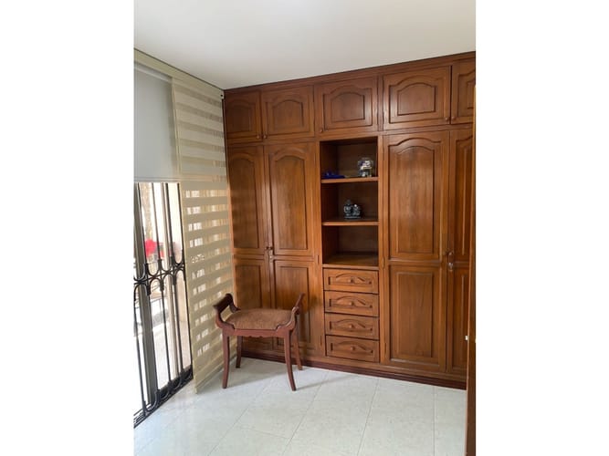 Casa de 8 alcobas en venta en Ciudad 2000, Cali, 360 m² · foto 9 de 24