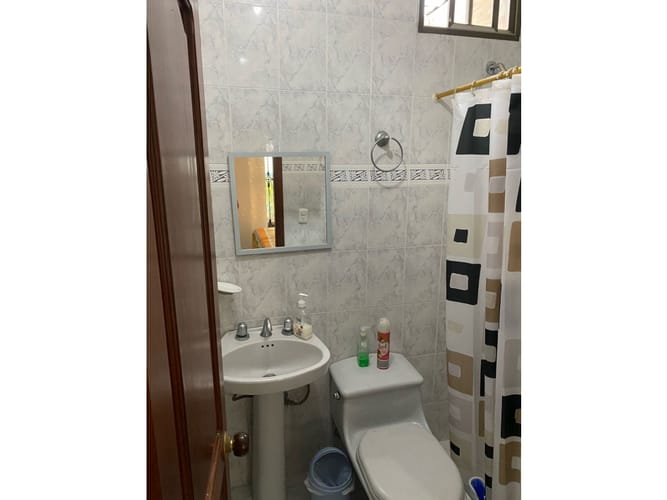 Casa de 8 alcobas en venta en Ciudad 2000, Cali, 360 m² · foto 16 de 24