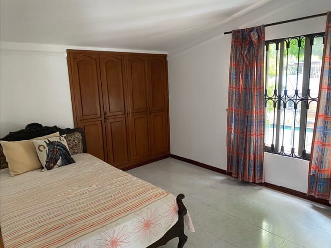Casa de 8 alcobas en venta en Ciudad 2000, Cali, 360 m² · foto 19 de 24