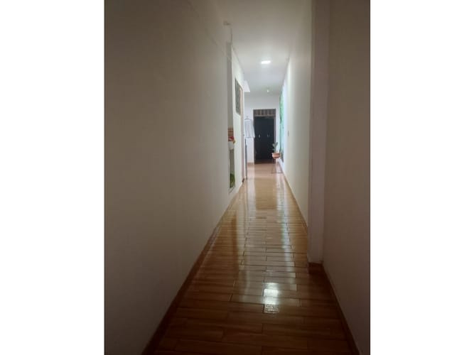 Casa de 10 alcobas en venta en Atanasio Girardot, Cali, 400 m² · foto 5 de 23