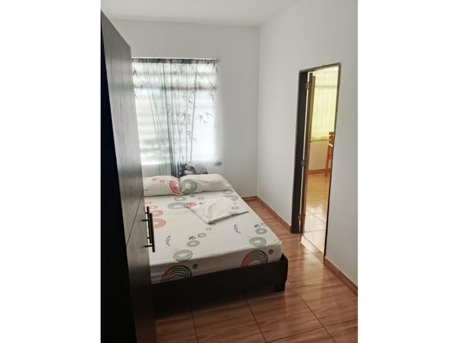 Casa de 10 alcobas en venta en Atanasio Girardot, Cali, 400 m² · foto 9 de 23