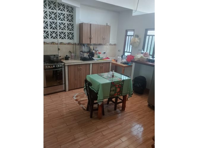 Casa de 10 alcobas en venta en Atanasio Girardot, Cali, 400 m² · foto 12 de 23