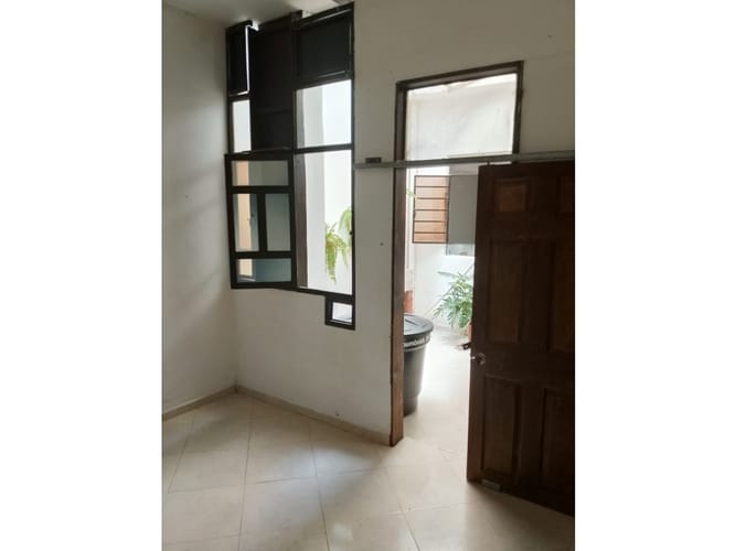 Casa de 10 alcobas en venta en Atanasio Girardot, Cali, 400 m² · foto 13 de 23