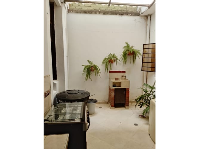 Casa de 10 alcobas en venta en Atanasio Girardot, Cali, 400 m² · foto 18 de 23