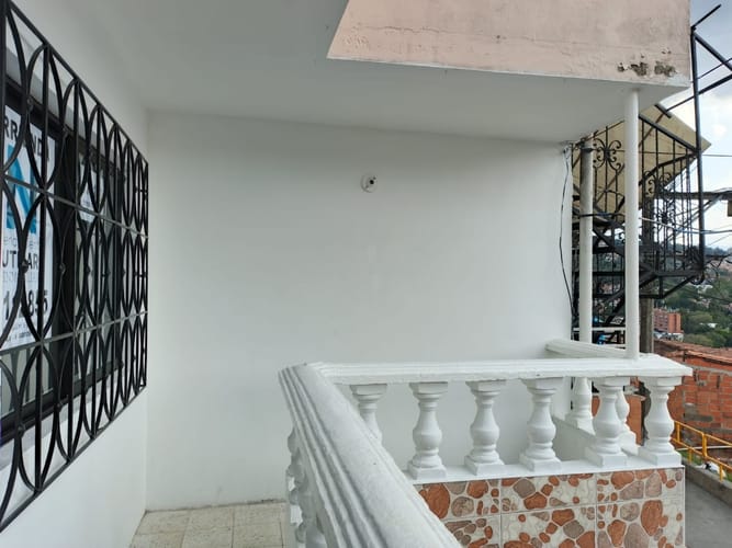 Casa de 3 alcobas en arriendo en Caicedo, Medellín, 110 m² · foto 3 de 18