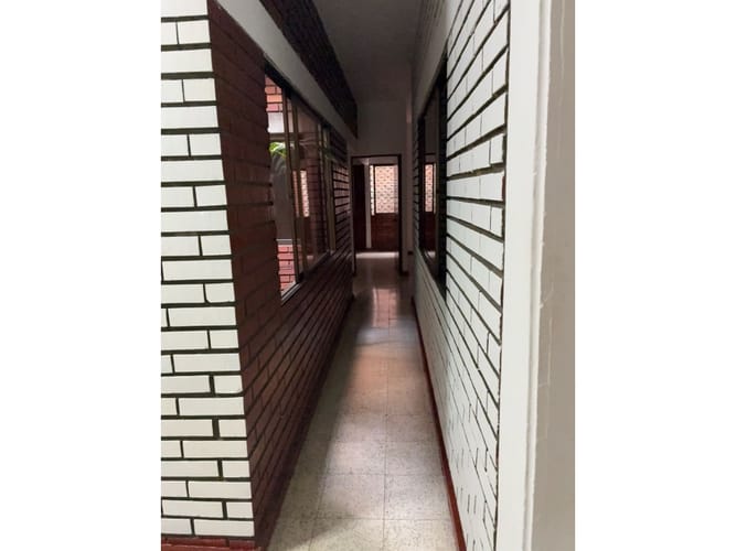 Casa de 9 alcobas en venta en Santa Elena, Cali, 477 m² · foto 19 de 24