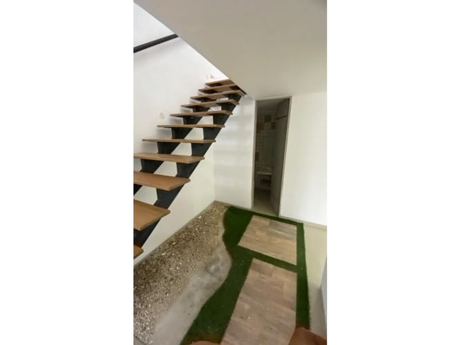 Casa de 5 alcobas en venta en Quintas De Bolivar, Jamundí, 250 m² · foto 4 de 4