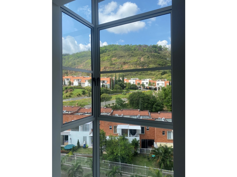 Apartamento en venta en Altos De Guadalupe, Cali · foto 4 de 9