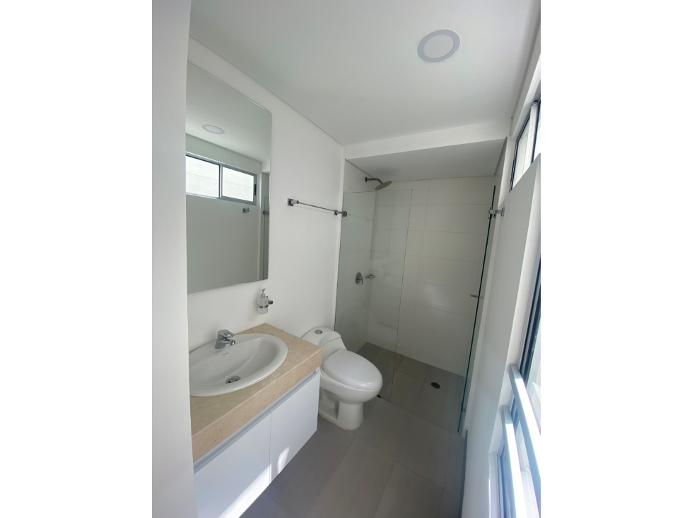 Apartamento en venta en Altos De Guadalupe, Cali · foto 6 de 9