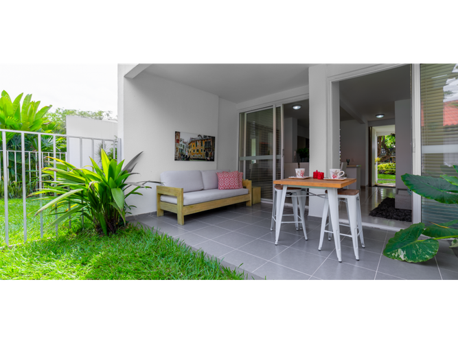 Casa de 2 alcobas en venta en El Castillo, Jamundí, 84 m² · foto 5 de 11