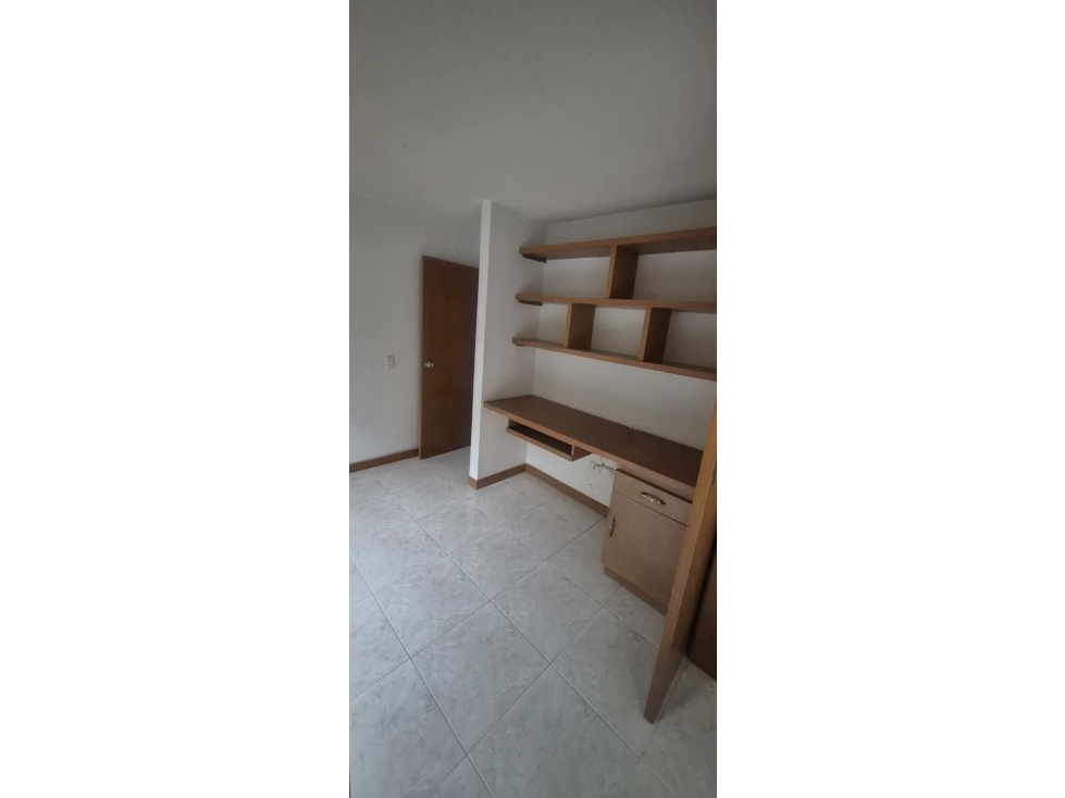 Apartamento en venta en El Refugio, Cali · foto 7 de 11