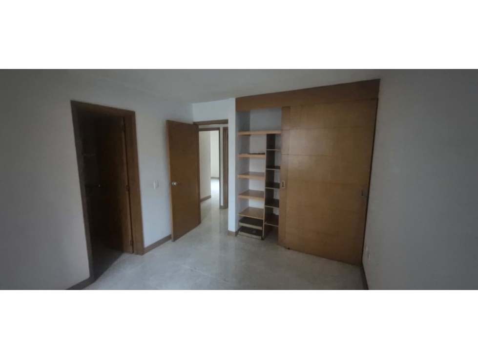 Apartamento en venta en El Refugio, Cali · foto 9 de 11