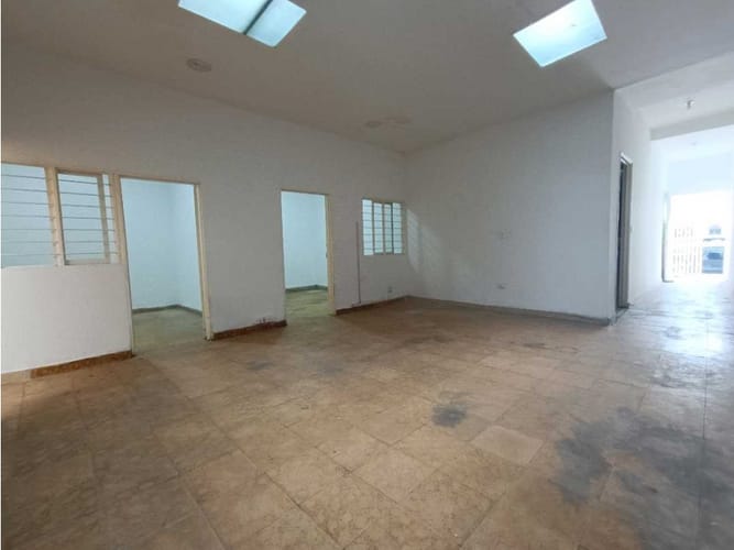 Casa de 3 alcobas en venta en El Trebol, Cali, 162 m² · foto 2 de 15
