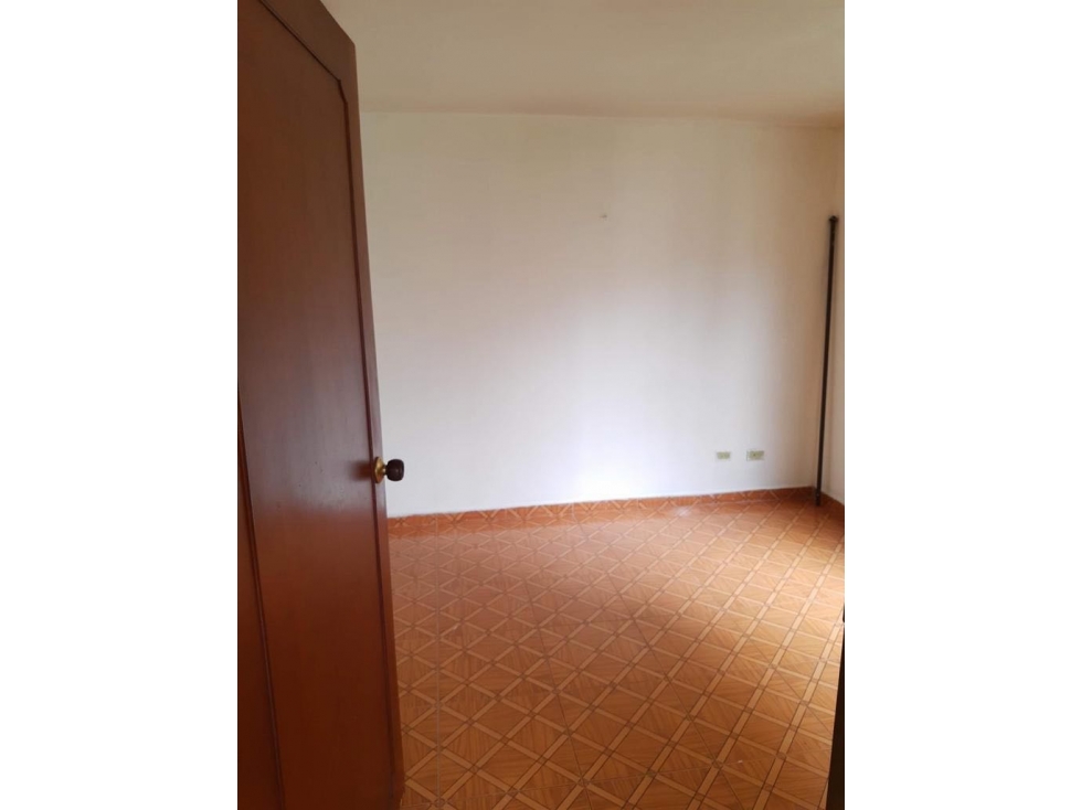 Apartamento en venta en Ciudad 2000, Cali · foto 2 de 9