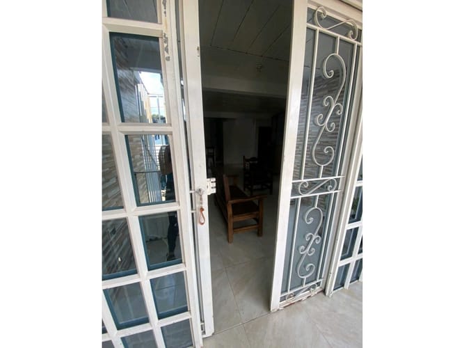 Casa de 17 alcobas en venta en Cañasgordas, Cali, 405 m² · foto 9 de 24