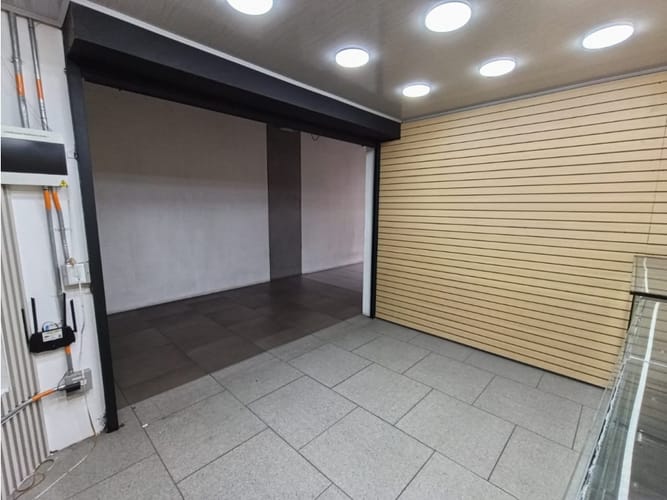 Local en arriendo en San Isidro, Medellín, 15 m² · foto 3 de 8