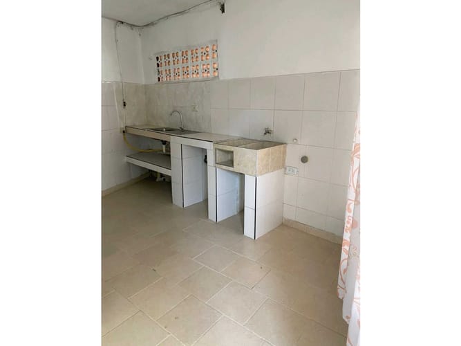 Casa de 17 alcobas en venta en Cañasgordas, Cali, 405 m² · foto 10 de 24