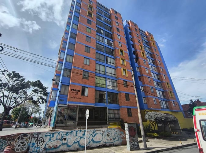 Apartamento de 3 alcobas en venta en Chapinero Sur Occidental, Bogotá, 52 m² · foto 2 de 23