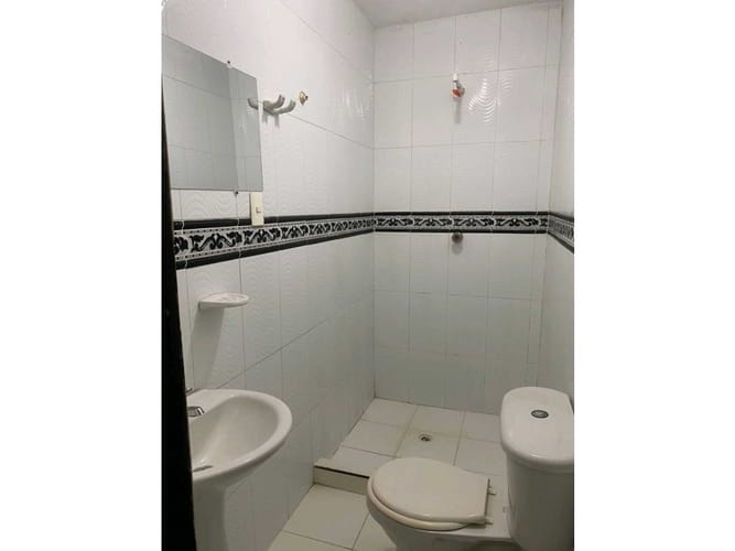 Casa de 17 alcobas en venta en Cañasgordas, Cali, 405 m² · foto 19 de 24
