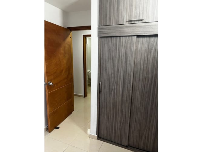 Apartamento de 3 alcobas en venta en Cr. La Arboleda, Jamundí, 58 m² · foto 5 de 23