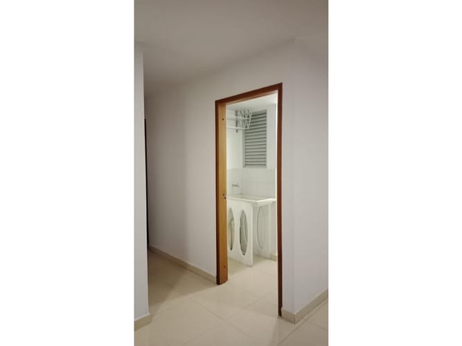 Apartamento de 3 alcobas en venta en Cr. La Arboleda, Jamundí, 58 m² · foto 6 de 23