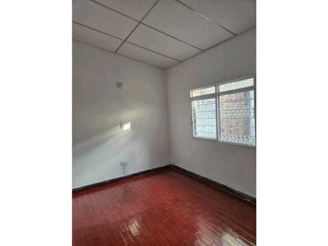 Casa de 3 alcobas en venta en Villa Del Lago, Cali, 40 m² · foto 14 de 16